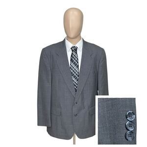 Savane Mens Suit Jacket Gray Plaid 44R Blazer Sport Coat Polyester Wool 2 Button
